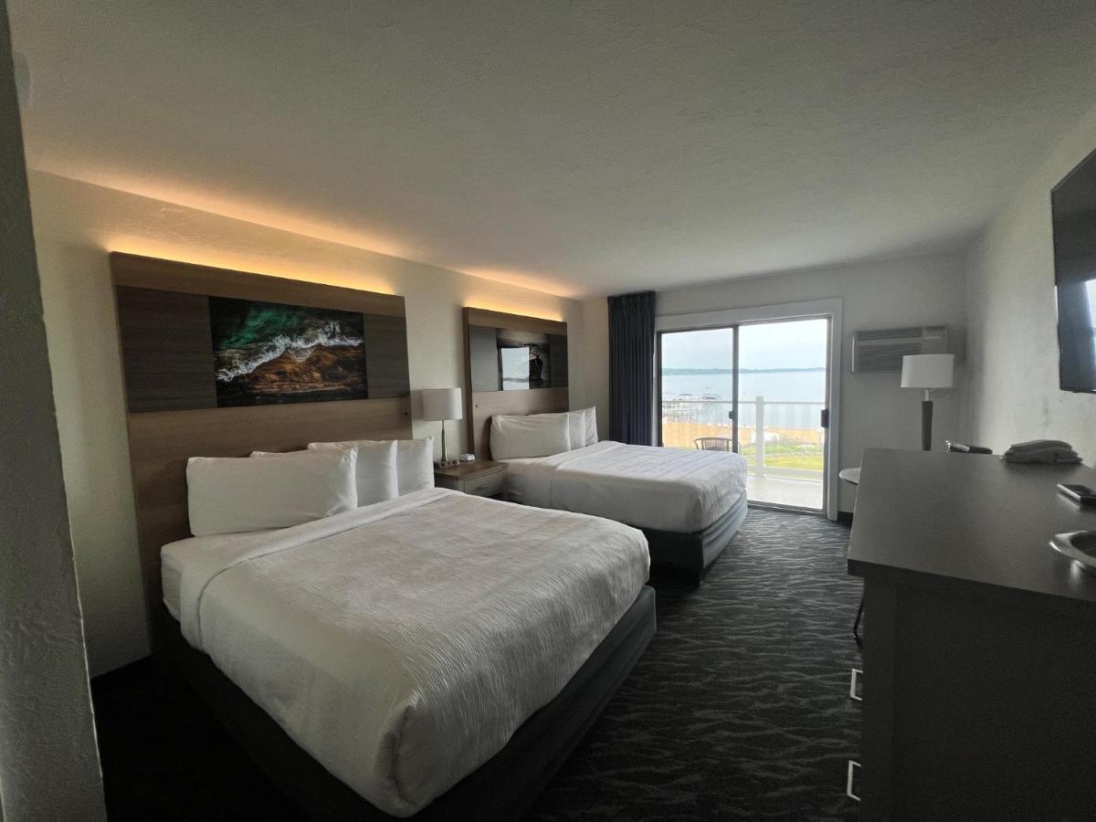 The Beach Haus - Traverse City Ngoại thất bức ảnh