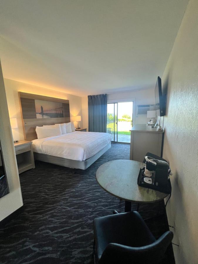 The Beach Haus - Traverse City Ngoại thất bức ảnh